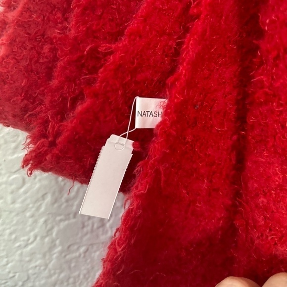 NWT Natasha Red Scarf with Tassels - Picture 3 of 3